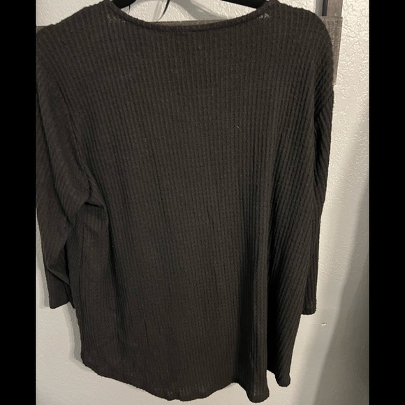 Kim & Cami Black Tie Front Blouse - Picture 4 of 7